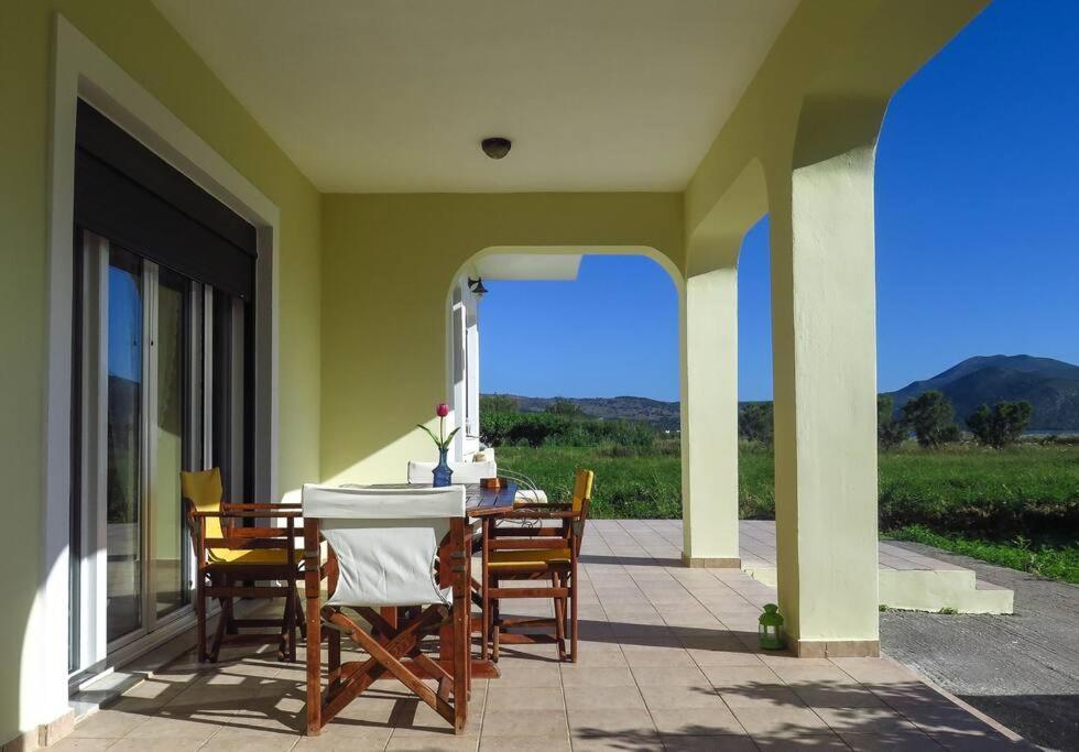 Villa Rania: Ευάερη Βίλα Με Θέα Τη Θάλασσα リクスリオン エクステリア 写真