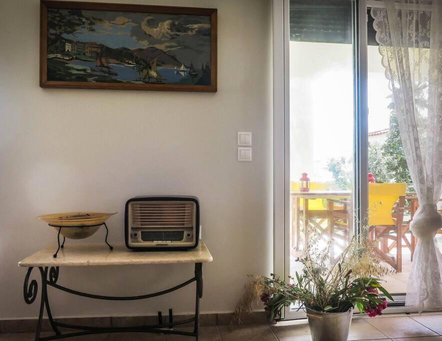 Villa Rania: Ευάερη Βίλα Με Θέα Τη Θάλασσα リクスリオン エクステリア 写真