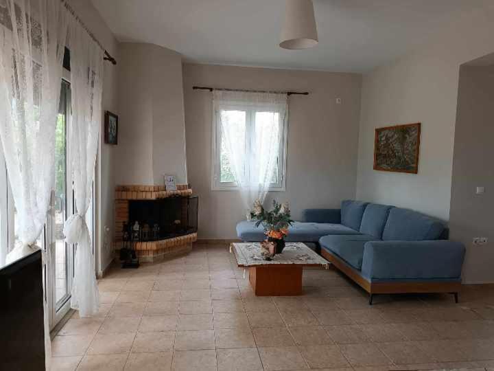 Villa Rania: Ευάερη Βίλα Με Θέα Τη Θάλασσα リクスリオン エクステリア 写真